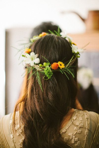 Messy hair with a simple flower crown