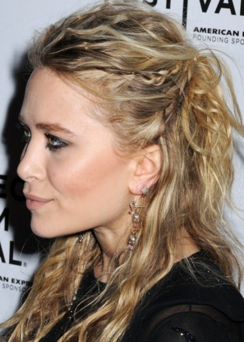 Mary-Kate Olsen hairstyle half up half down
