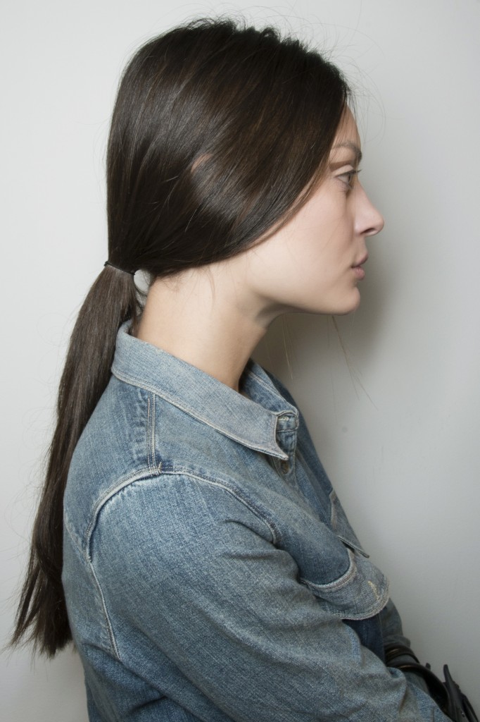 Slim ponytail