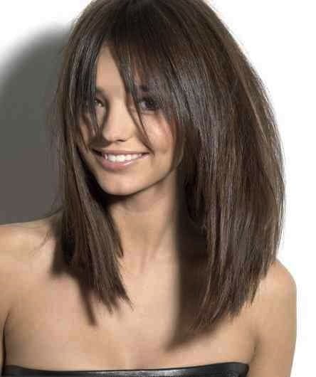 Shoulder-length layered straight hairstyle