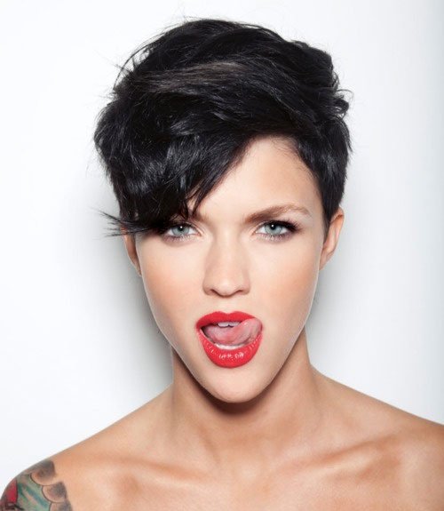 Chic short hairstyle