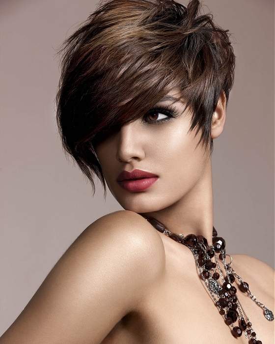 Messy short hairstyle