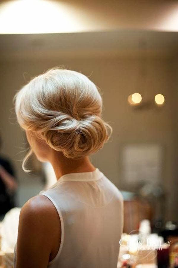 Fabulous French Twist updo for wedding hairstyles