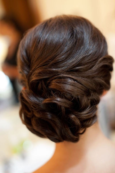 Wedding side bun for medium hair