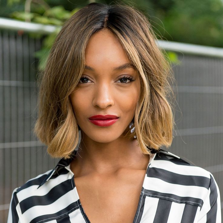 Short layered bob hairstyle for ombre hair