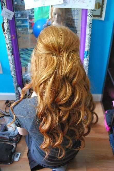 Simple hairstyle for long hair