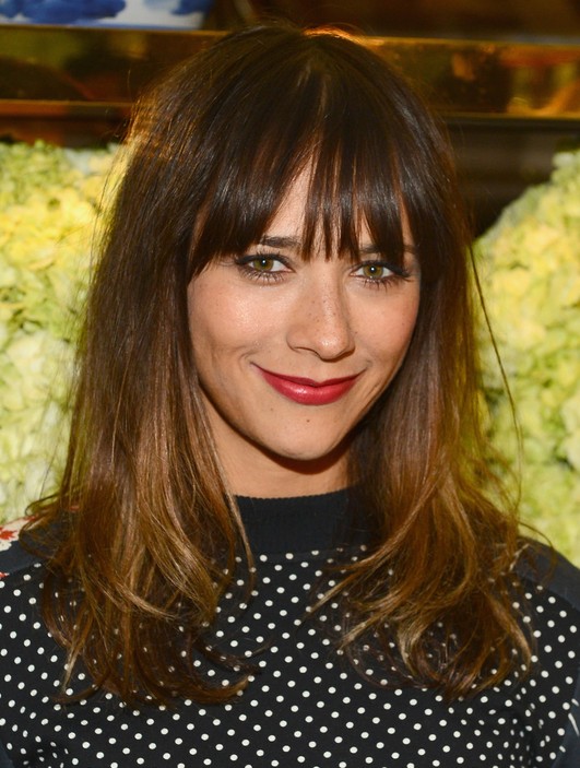 Rashida Jones Simple and quick long wavy hairstyle with wispy bangs for winter