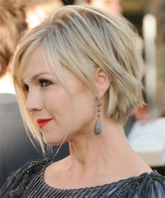 Short layered blonde bob hairstyle