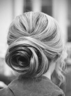 Glamorous bun hairstyle for thick hair