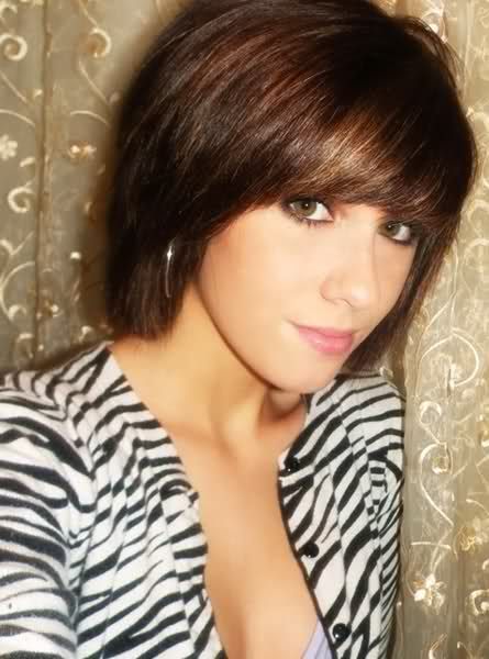 Layered short hairstyle with bangs