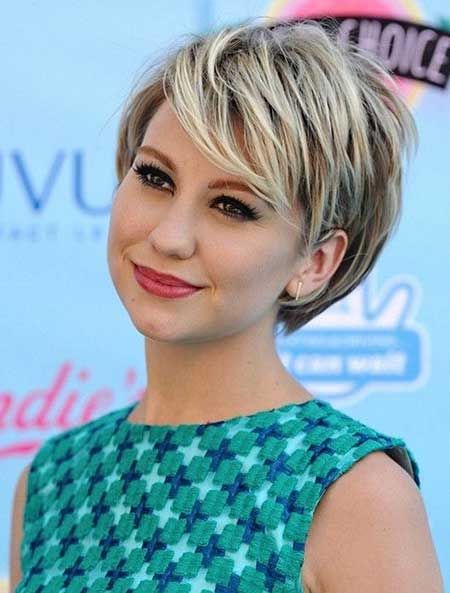 Ombre smooth hairstyle for short hair