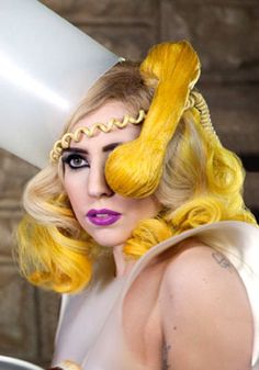 Awesome Long Wavy Yellow Hair - Lady Gaga Hairstyles