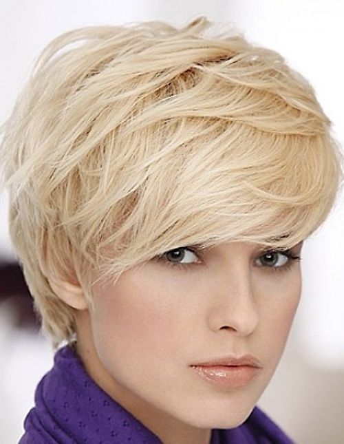 Short hairstyle with side bangs