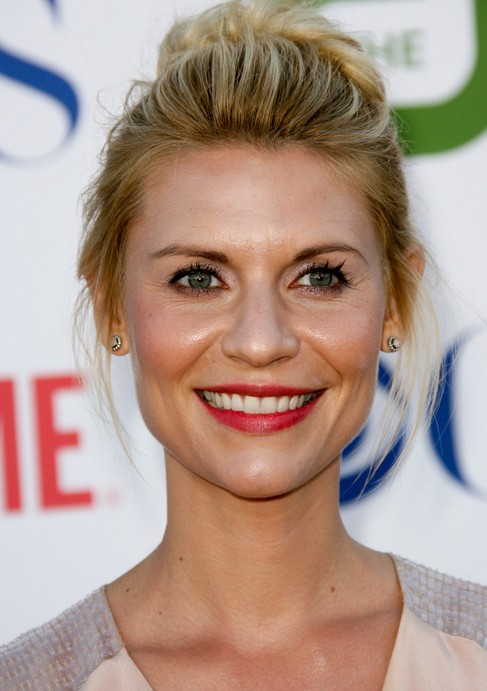 CLAIRE DANES & # 39; PULLED BACK PERFECTION