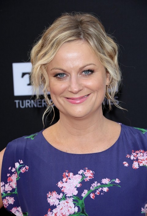 AMY POEHLER'S SOFT BEACHY SWEETNESS