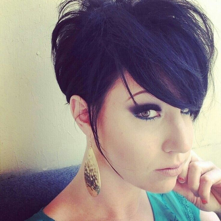 Chic pixie haircut