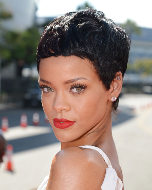 Rihanna Pixie haircut