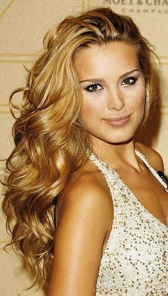 Lush golden curls for thick hair