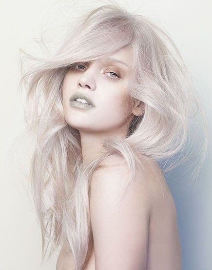 Chic platinum blonde hair