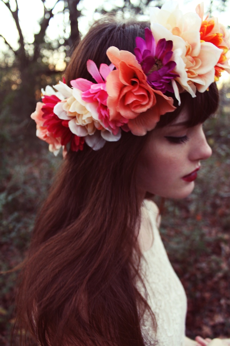 Large flower crown for a fairy look