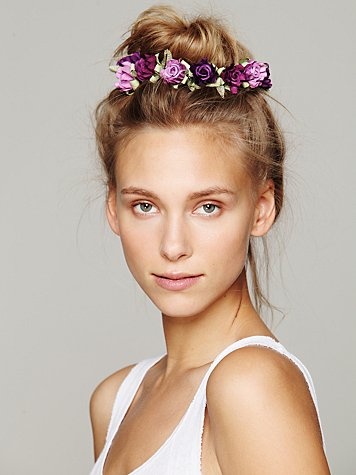 Beautiful hair bun with flower accessories