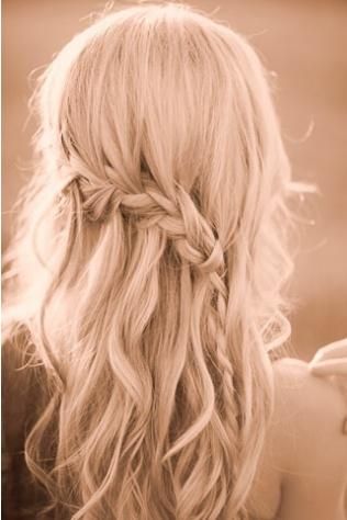 Loose braided boho hairstyle