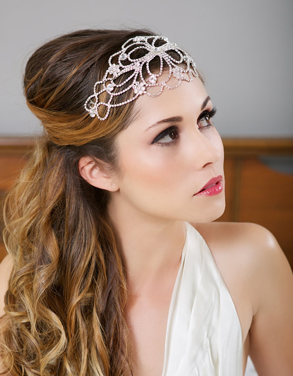 Long wavy flower bridal hairstyle over