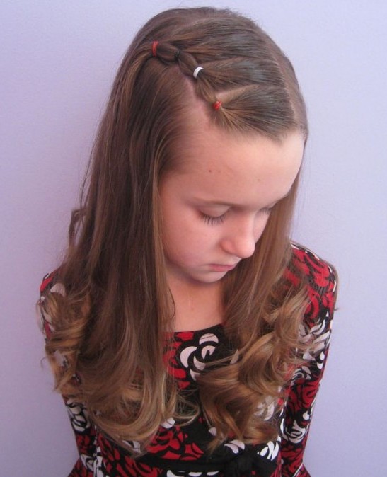 Wavy hairstyle for little girls over
