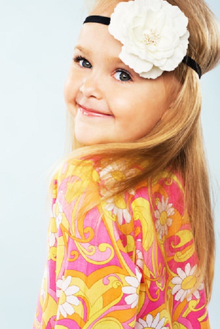 Headband hairstyle for your daughter over