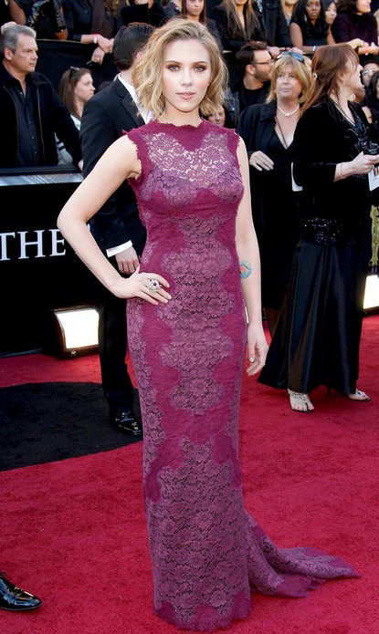 Scarlett Johansson at the 2011 Academy Awards