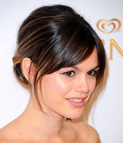 18 trendy hairstyles with bangs for this season