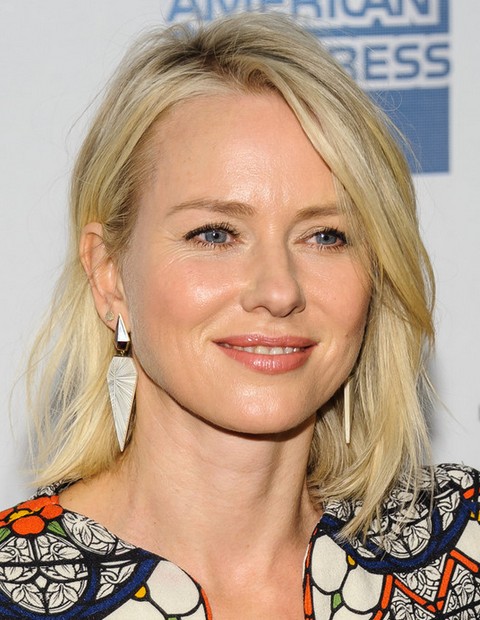 Naomi Watts Hairstyles: Middle Layer Haircut
