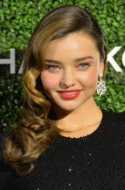 Miranda Kerr Hairstyles: Retro Curls