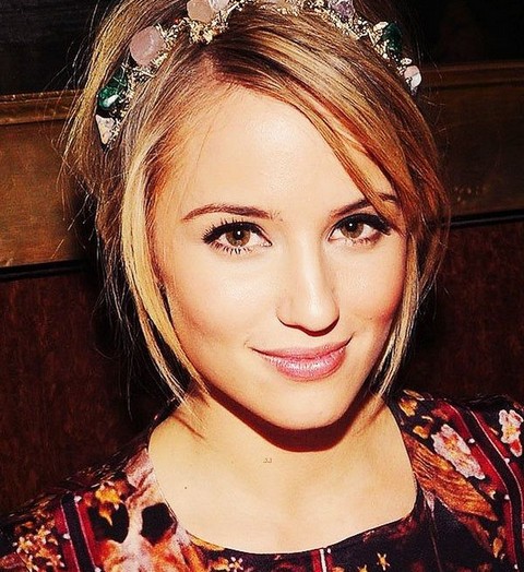 Dianna Agron Hairstyles: Pretty Headband