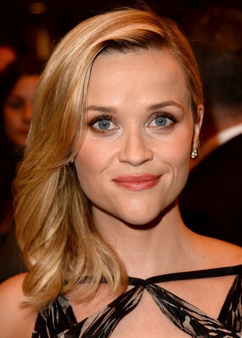 Reese Witherspoon Medium Length Hairstyle: Slight Waves