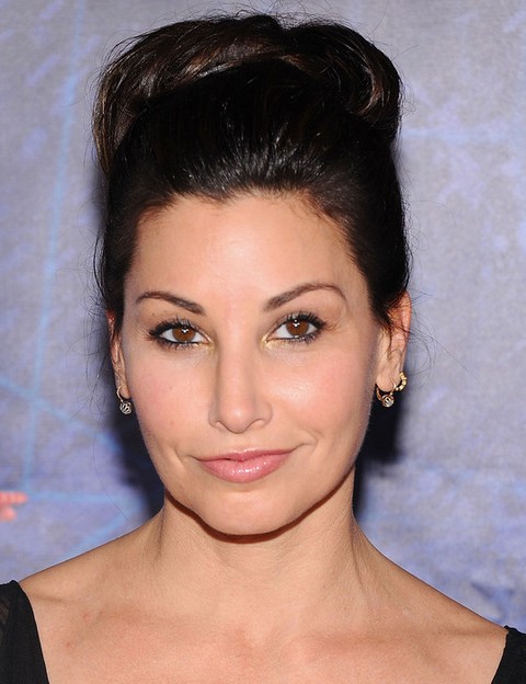 Gina Gershon Hairstyles: Retro Updo