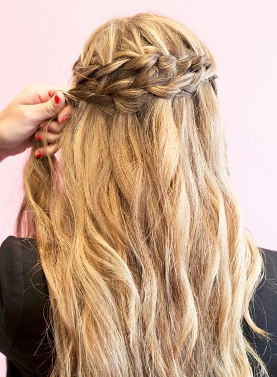 20 tutorials on braided hairstyles: how to style waterfall braids
