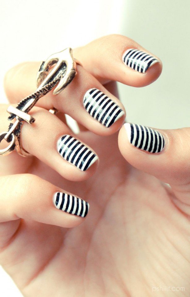 Black and white striped nail art