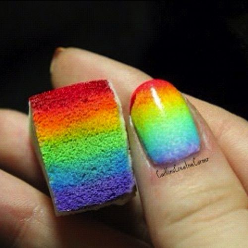 Gradient rainbow nails