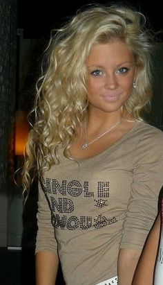 Amazing long blonde curly hairstyle