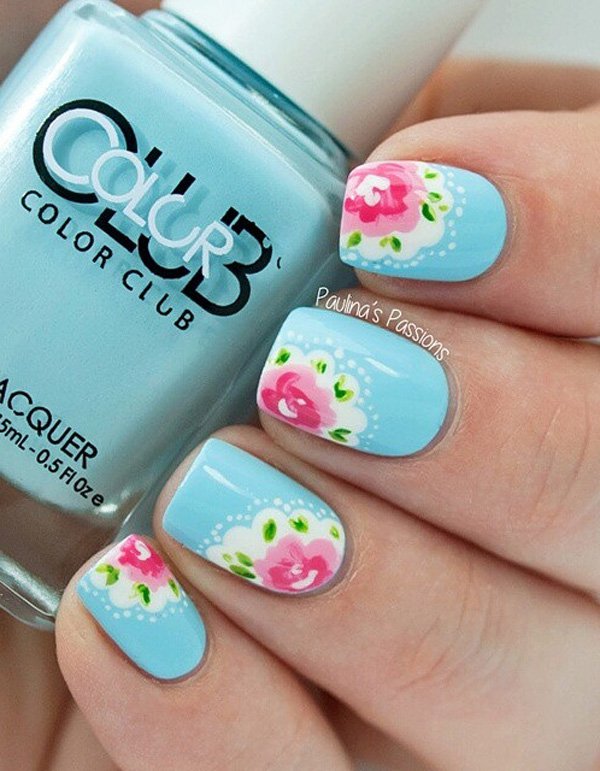 Adorable blue nail design