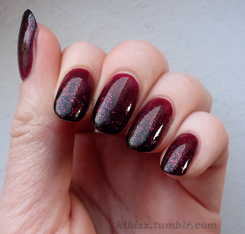 Ombre Burgundy Nail Design "width =" 450