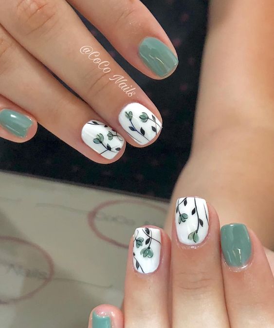 50 Beautiful Floral Nail Designs For Spring - Page 21 of 50 - Chic .