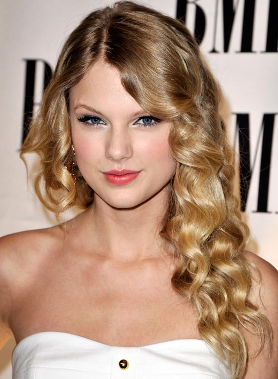 Top 50 Beautiful Wavy Long Hairstyles to Inspire Y