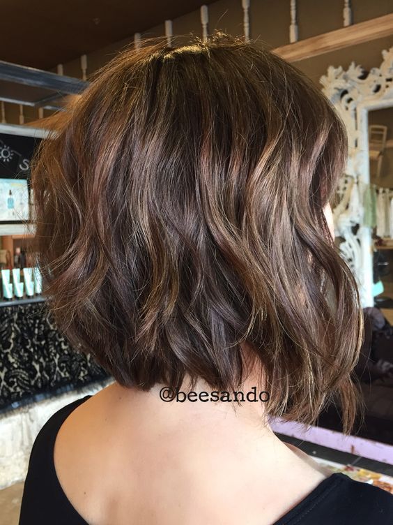 40 Best Short Hairstyles for Thick Hair 2020 - Short Haircuts for .