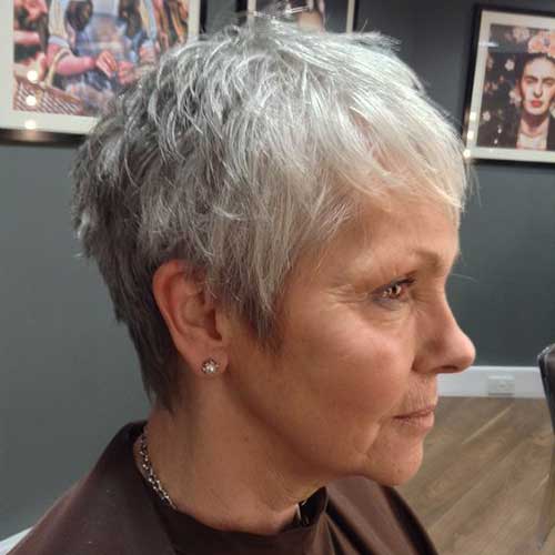 25 Best Short Haircuts for Older Women with Thin Hair - Short Hair
