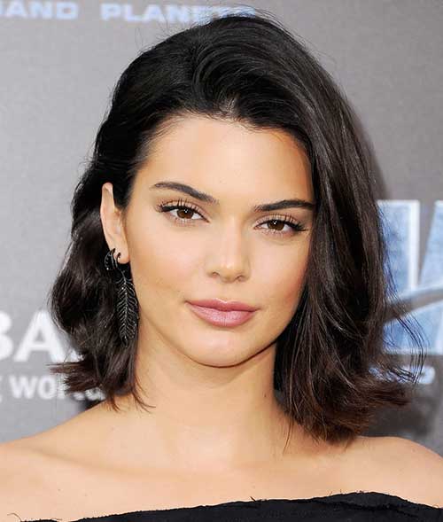 Latest Short Hairstyles and Cuts on Celebriti
