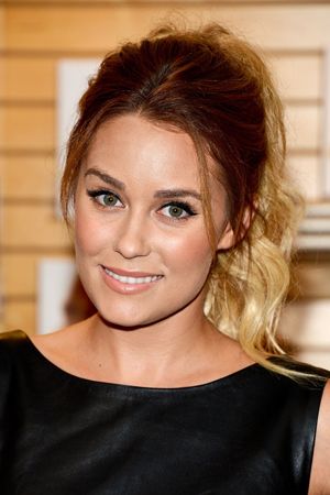 Nine Celebrity-Approved Hairstyles for the Holidays | Hair styles .