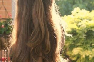 7 Best Easy and Chic Holiday Hairstyle Ideas - | Long hair styles .