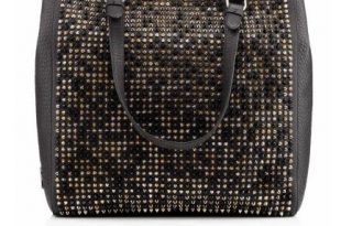 Christian Louboutin Fall Trendy Handbags - Pretty Desig